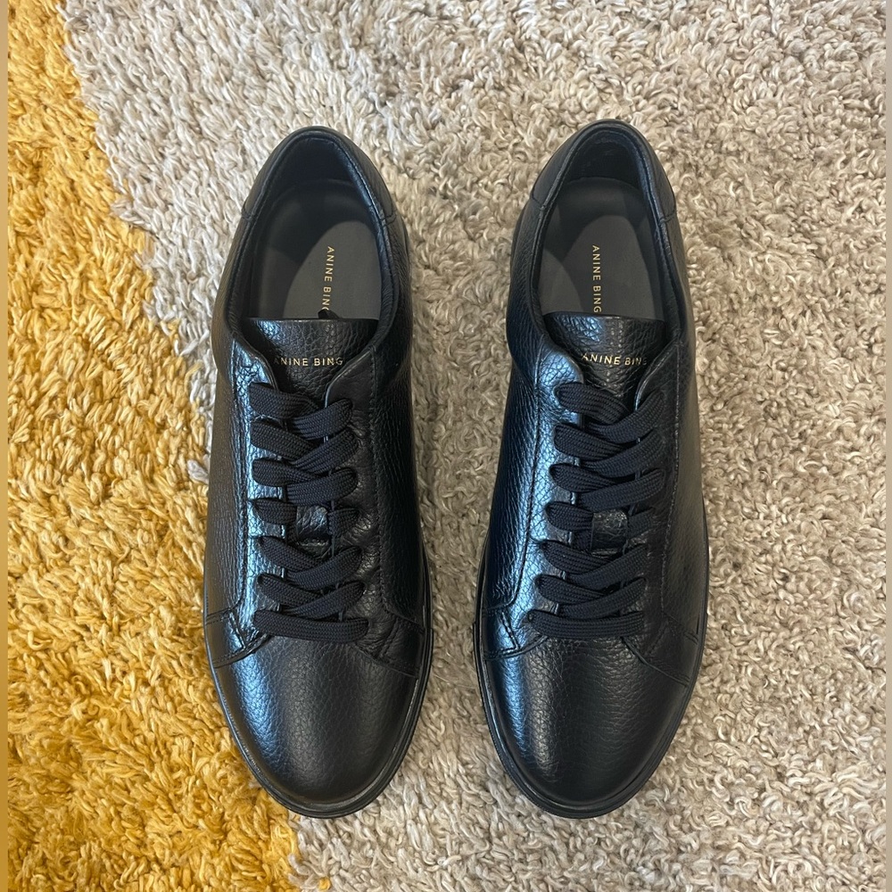 NEW ANINE BING Pebbled Leather Black Liane Sneakers